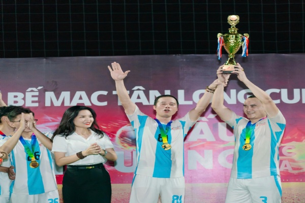 CHUNG KẾT GIẢI BÓNG ĐÁ TÂN LONG CUP 2025: KHI Ý CHÍ LÊN NGÔI – TINH THẦN CHIẾN BINH BÙNG NỔ