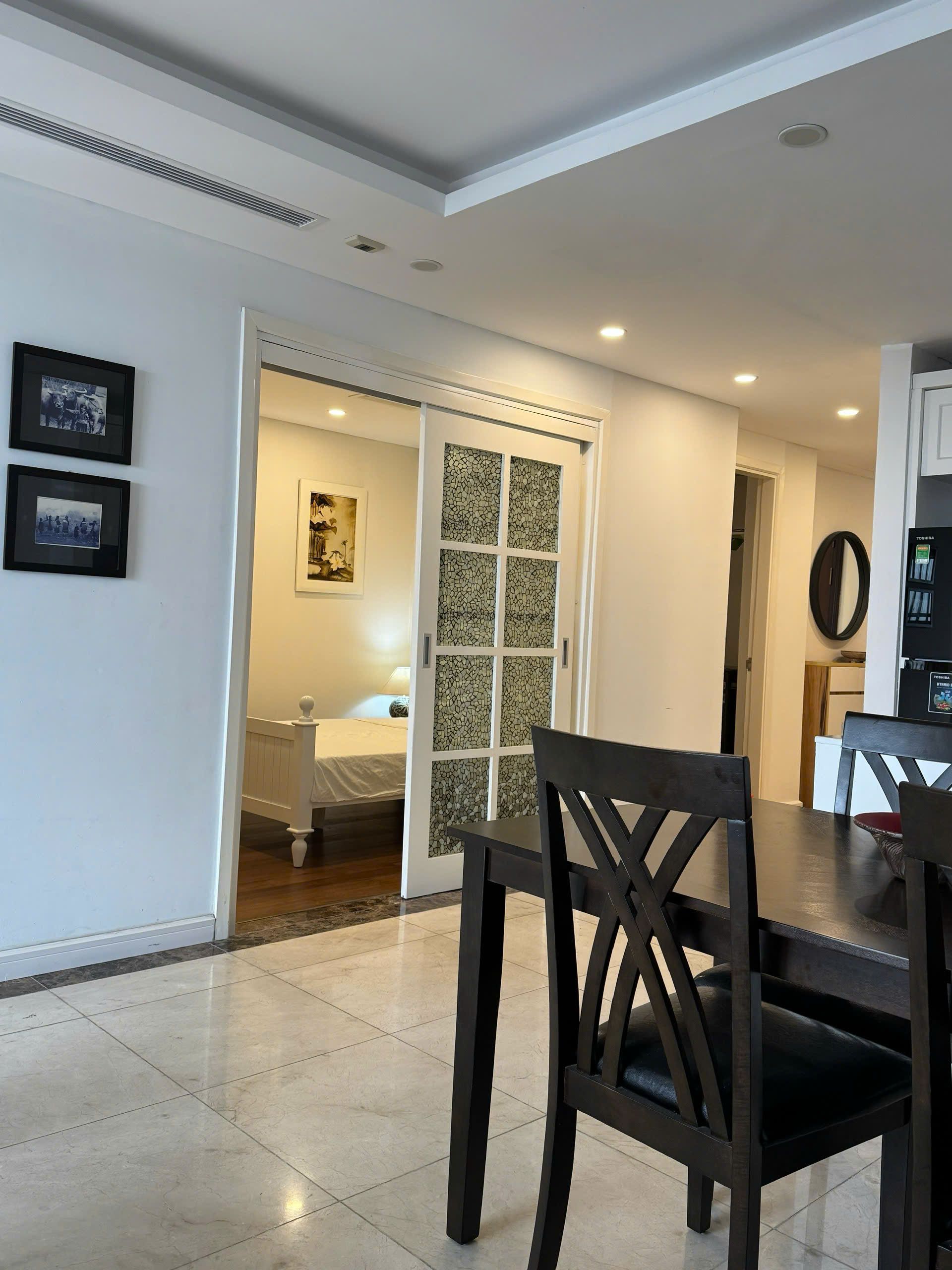 Cho thuê chung cư 2 ngủ D Le Roi Soleil tòa B ban công Đông Bắc diện tích 88m2 giá tốt