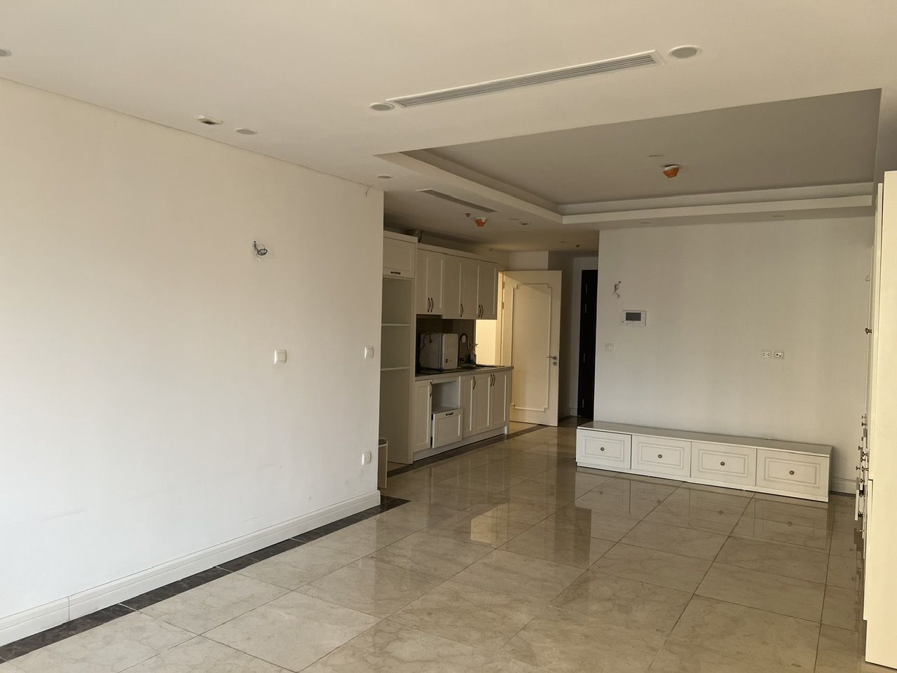 Bán căn hộ 3 phòng ngủ D'Le Roi Soleil Xuân Diệu tòa A tầng thấp - DT: 137m2/Dualkey