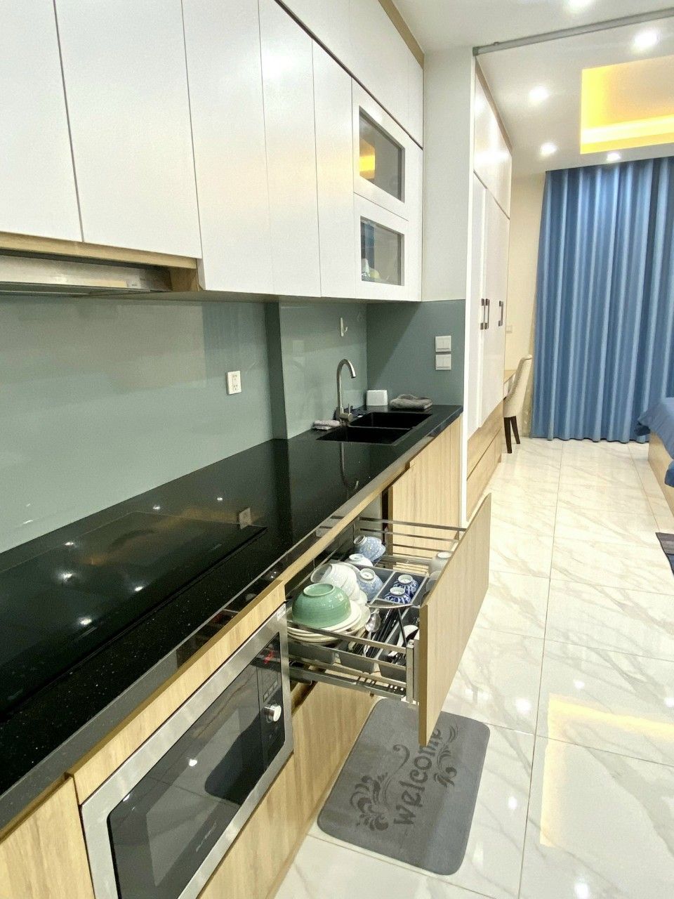 Cho thuê Studio D'Eldorado diện tích 43m2 đầy đủ nội thất - Tầng trung view thành phố