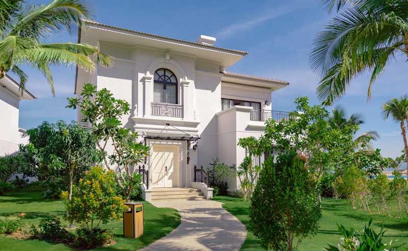 Bán biệt thự song lập hướng Tây đối diện biển - Có hầm để xe Vinhomes Pearl Bay Nha Trang