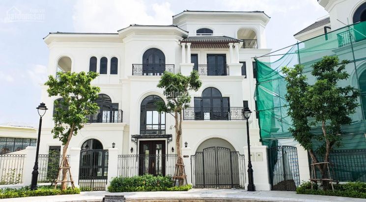 Bán biệt thự song lập Vinhomes Olympic Hà Nội - Đông Bắc xây thô mặt ngoài 3 tầng 1 tum MT 9m