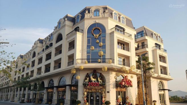 Bán shophouse The Crown Đại Hoàng Sơn Bắc Ninh - Hoàn thiện mặt ngoài, xây thô bên trong