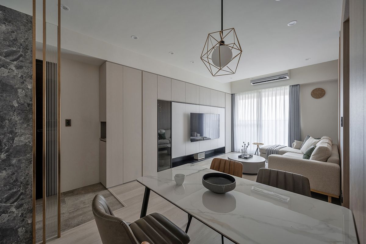 Cần cho thuê căn hộ 2 phòng ngủ Sun Elite City Hạ Long, hướng Tây Bắc, đầy đủ đồ, giá thuê hợp lý