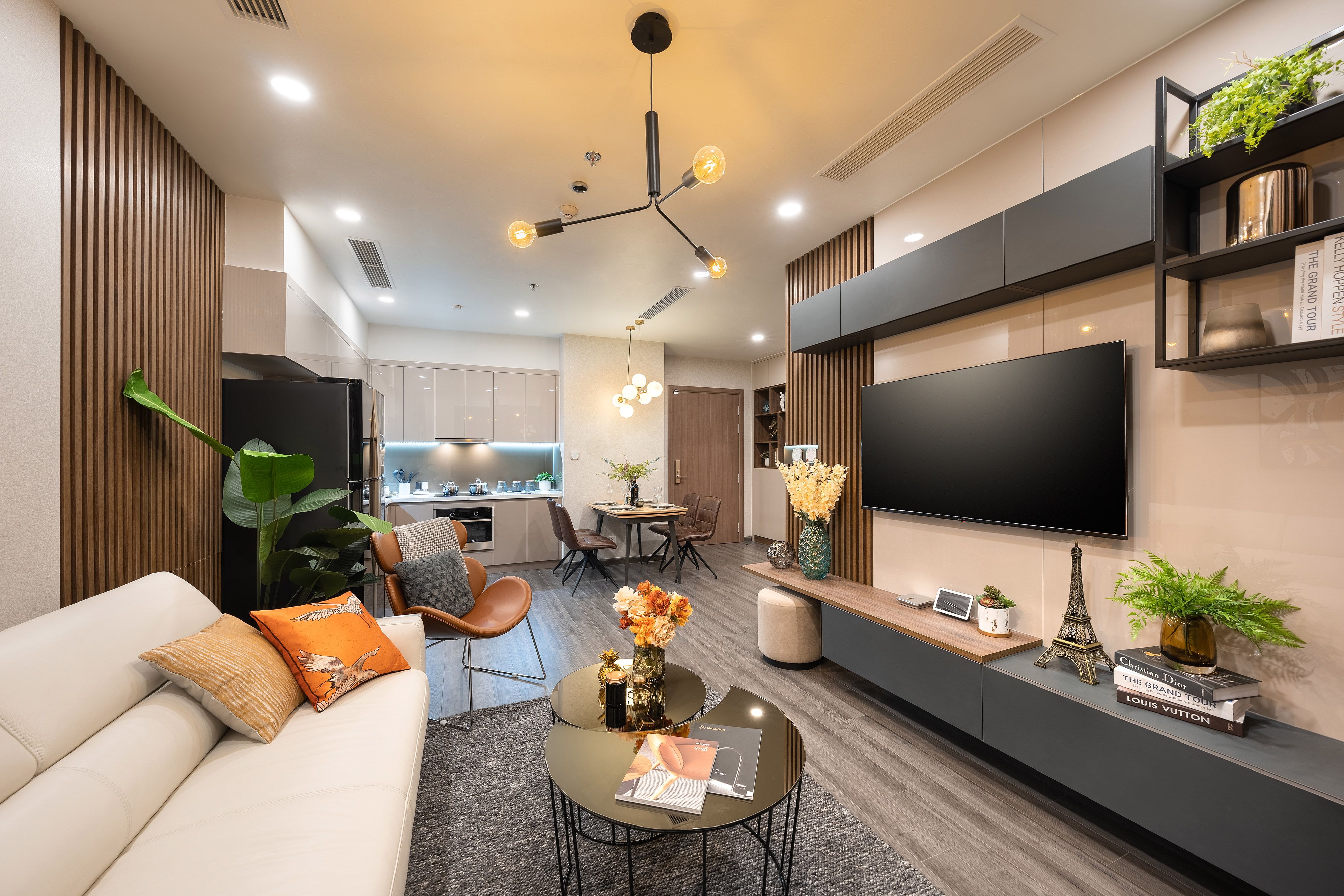 Bán căn hộ 2 pn đẹp Udic Riverside 2 Vĩnh Tuy 88m2 hướng Đông Nam 2wc tầm nhìn hồ nước thoáng đãng