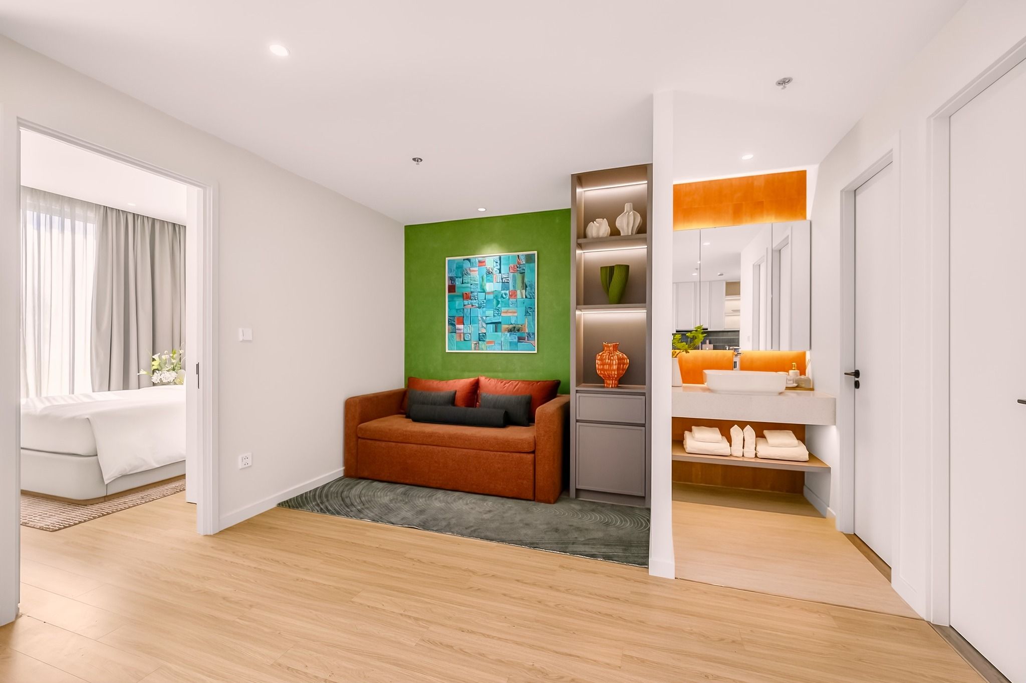 Mua căn 1 ngủ Tây Nam bàn giao cơ bản - DT: 52m2 nhìn ra biển Charmora City Sun Nha Trang giá tốt