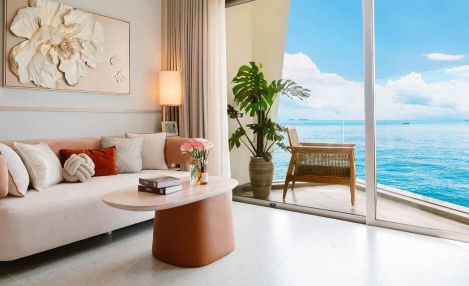 Bán căn hộ 1 ngủ hướng Đông Bắc view hồ bơi tầng trung - Nội thất cơ bản Imperia Holiday Hạ Long