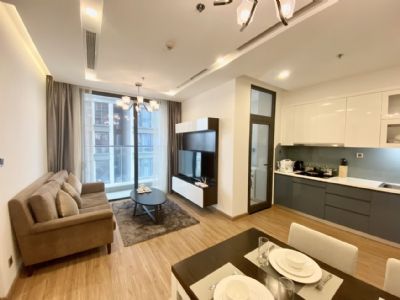 Cho thuê căn hộ tầng cao toà M2 tại Vinhomes Metropolis