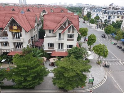 Cho thuê biệt thự Văn Phú, 250m2, 4 tầng có thang máy, kinh doanh tốt