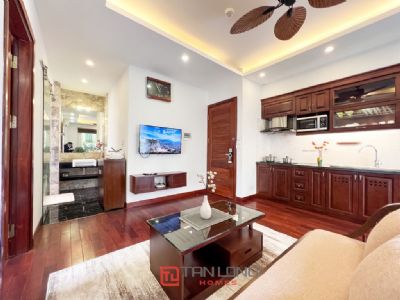 Cho thuê căn hộ dịch vụ 1 phòng ngủ tầng 6 tại Kim Mã với giá 21.6 triệu/tháng