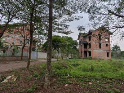 Cần bán nhà biệt thự xây thô khu đô thị Hà Phong Mê Linh diện tích 300m2, mặt tiền 14m, đường 10,5m