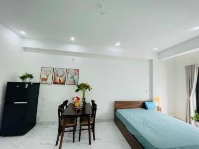 Cho thuê căn hộ chung cư 1 phòng ngủ view thoáng tại Vinhomes West Point Phạm Hùng