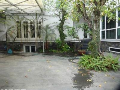 Cần cho thuê biệt thự 5 phòng ngủ có sân vườn tại Vườn Đào, quân Tây Hồ