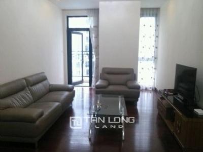 Cần cho thuê căn hộ 109m2 -2 phòng ngủ ở Tòa R1 Vinhomes Royal City, Nguyễn Trãi