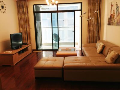 Cần cho thuê căn hộ 131m2, 2 phòng ngủ tại Vincom Bà Triệu