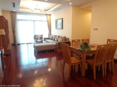 Cần cho thuê chung cư 136m2 tòa R2 Vinhomes Royal City, quận Thanh Xuân