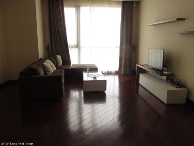 Cần cho thuê chung cư 157m2 tòa R2 Vinhomes Royal City, quận Thanh Xuân