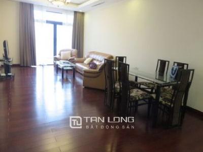 Căn hộ 107m2, 2 phòng ngủ, đủ đồ tòa R1 Vinhomes Royal City cho thuê