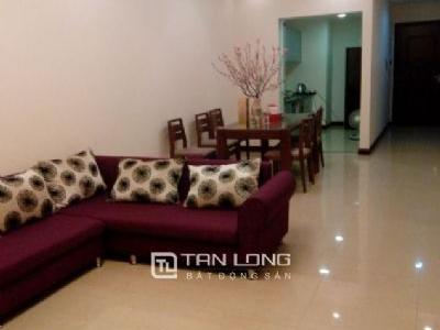 Căn hộ 2 phòng ngủ đủ đồ cho thuê tại R2 Vinhomes Royal City, quận Thanh Xuân