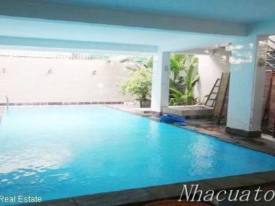 Cho thuê biệt thự đẹp có bể bơi tại Tây Hồ, Hà Nội