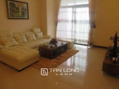 Cho thuê căn hộ 2 phòng ngủ chung cư Royal city tại 72 Nguyễn Trãi, quận Thanh Xuân