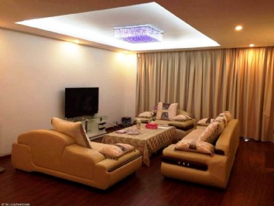 Cho thuê căn hộ 3 ngủ tại Golden Land Nguyễn Trãi, đã trang bị đầy đủ đồ, giá 1200$/tháng