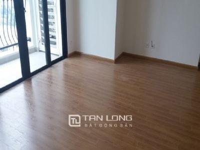 Cho thuê căn hộ 3 phòng ngủ nội thất cơ bản, R6 Vinhomes Royal City