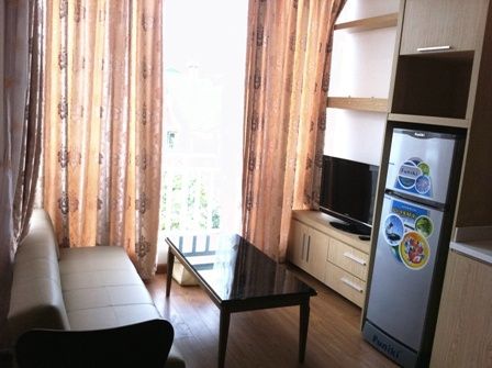 Cho thuê căn hộ dịch vụ 1 phòng ngủ đường Đặng Thai Mai