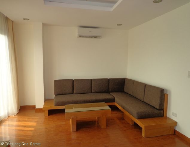 Cho thuê căn hộ dịch vụ 2 phòng ngủ đường Tô Ngọc Vân, quận Tây Hồ