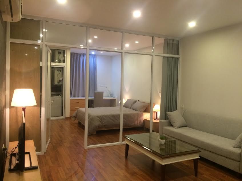 Cho thuê căn hộ dịch vụ 50m2, 1 phòng ngủ, tại Quan Hoa, Cầu Giấy