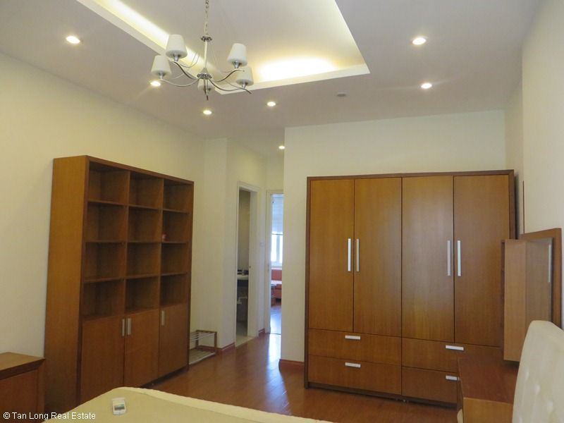 Cho thuê căn hộ dịch vụ Studio 30m2 tại Đào Tấn, quận Ba Đình