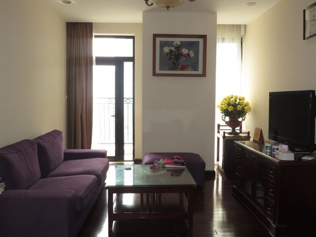 Cho thuê căn hộ R1  Vinhomse Royal City, Quận Thanh Xuân, Hà Nội.