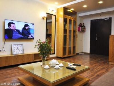 Cho thuê chung cư 130 m2 tòa C3 Mandarin, quận Cầu Giấy