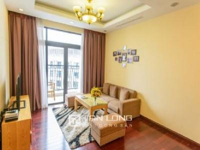 Cho thuê chung cư 2 phòng ngủ tại tòa R1 Vinhomes Royal City, quận Thanh Xuân