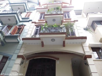 Cho thuê nhà 5 tầng đường Nguyễn Phong Sắc, quận Cầu Giấy, Hà Nội
