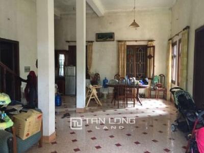 Cho thuê nhà ở Ngọc Thụy, Long Biên có diện tích 168m2, 3 phòng ngủ