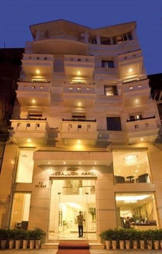 Cho thuê toàn bộ khách sạn mặt đường Mã Mây quận Hoàn Kiếm