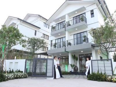 Cho thuê biệt thự 449m2 x 3 tầng tại dự án Vinhomes Thăng Long, Hà Nội