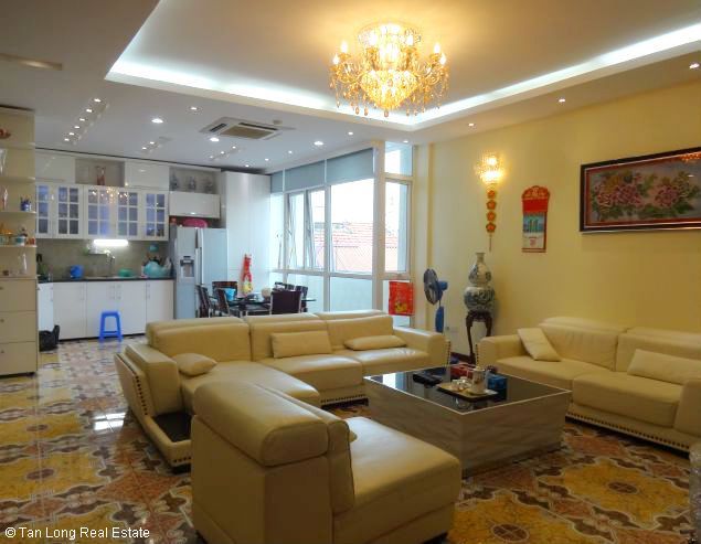 Penthouse 250m2 cho thuê tại quận Tây Hồ, Hà Nội