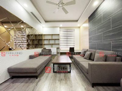 Cho thuê căn hộ 2 phòng ngủ view hồ Tây đủ đồ dự án Sungrand City Quảng An
