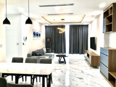 Cần cho thuê căn hộ 3 phòng ngủ view đẹp dự án Sungrand City Quảng An
