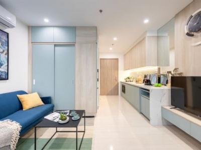 Mua căn 2 ngủ tầng cao chính Nam hoàn thiện cơ bản nhìn ra hồ Giảng Võ Vinhomes The Gallery giá VIP