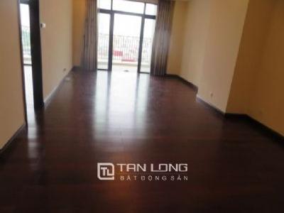 Vinhomes Royal City cho thuê chung cư 134m2 tại tòa R2