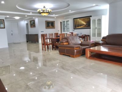 Cần cho thuê căn hộ L2 mới đẹp ở Ciputra Hà Nội, diện tích 267m2, giá cho thuê 3000usd/ 1 tháng