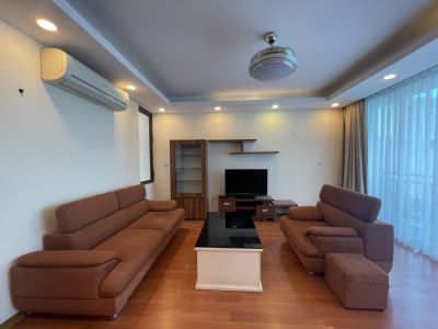 Cho thuê căn 2 phòng ngủ 90m2 full đồ mới đẹp tại Tô Ngọc Vân, Tây Hồ với giá chỉ 16 triệu/tháng