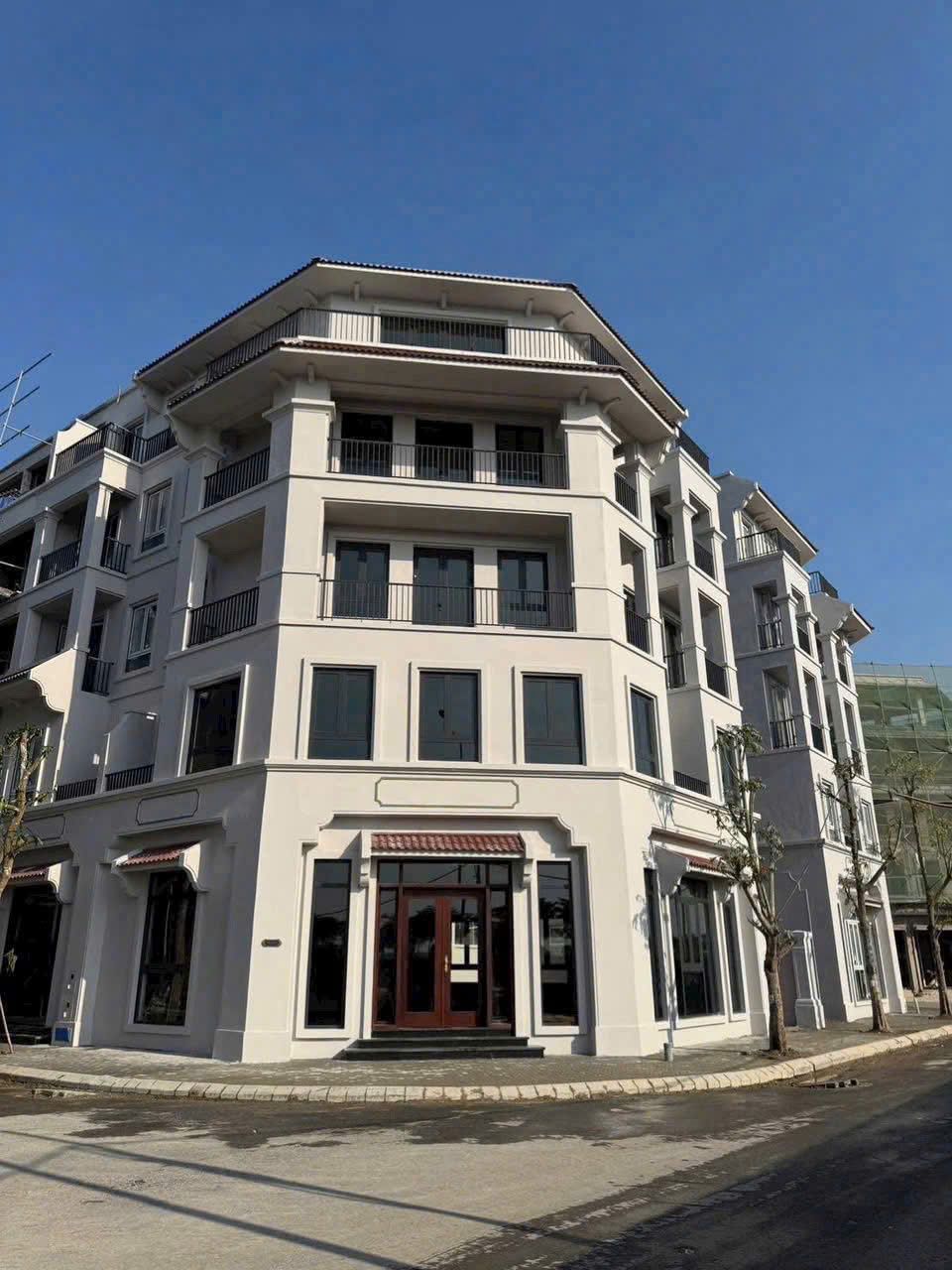 Chuyển nhượng căn góc hướng Bắc đường Nhật Nguyệt khu Cát Tường đối diện Vinschool Vinhomes Cổ Loa