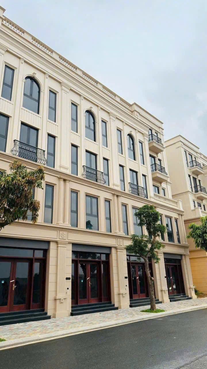 Bán nhà liền kề Vinhomes Cổ Loa 75m2 hướng đông bắc giá rẻ nhất thị trường khu Tinh Hoa đường TN6