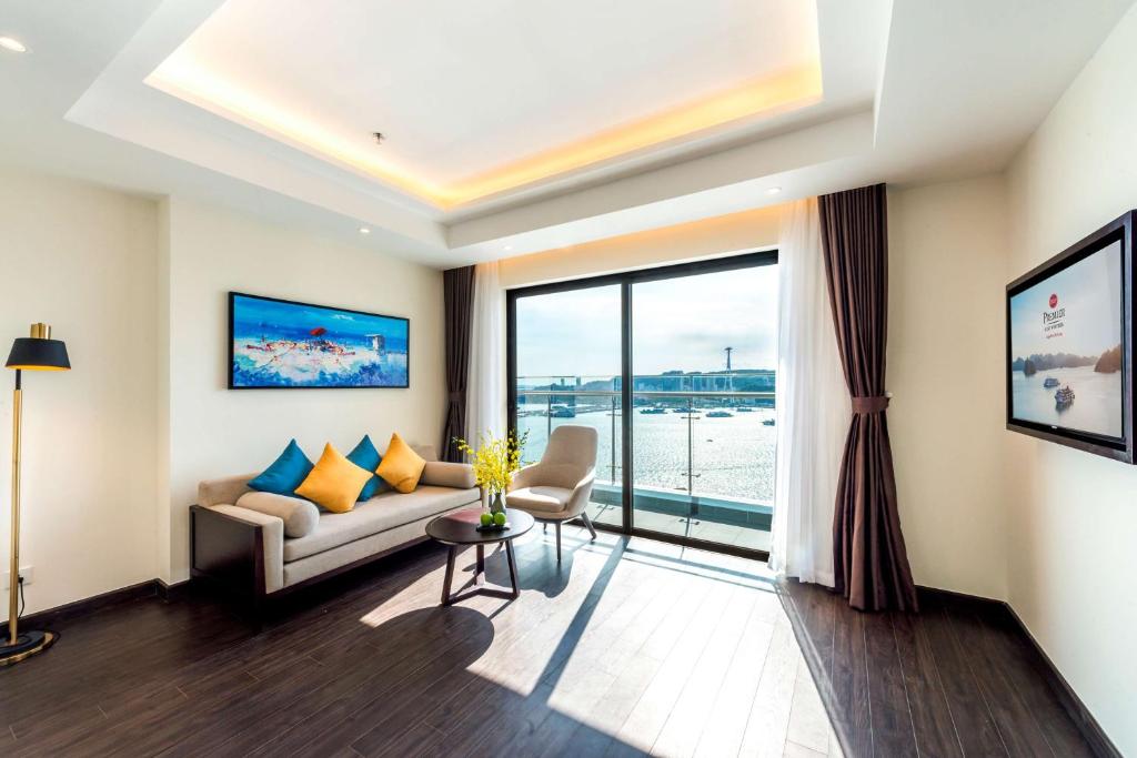Pháp lý Best Western Premier Sapphire Hạ Long