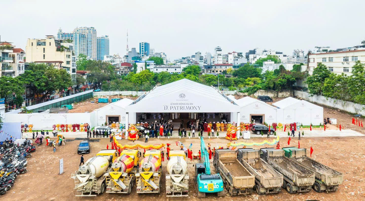 Tiến độ xây dựng D'. Patrimoinism Tân Hoàng Minh 94 Lò Đúc