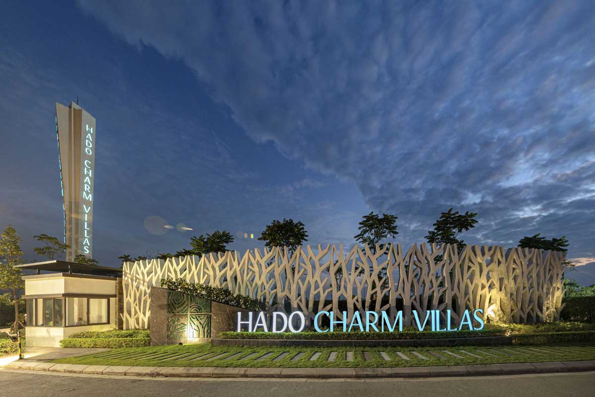 Cổng dự án Hado Charm Villas